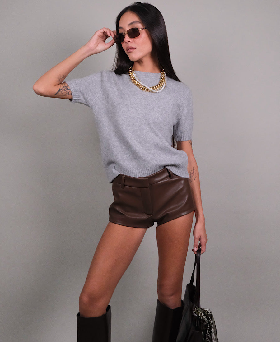 מיקרו שורט זואי חום