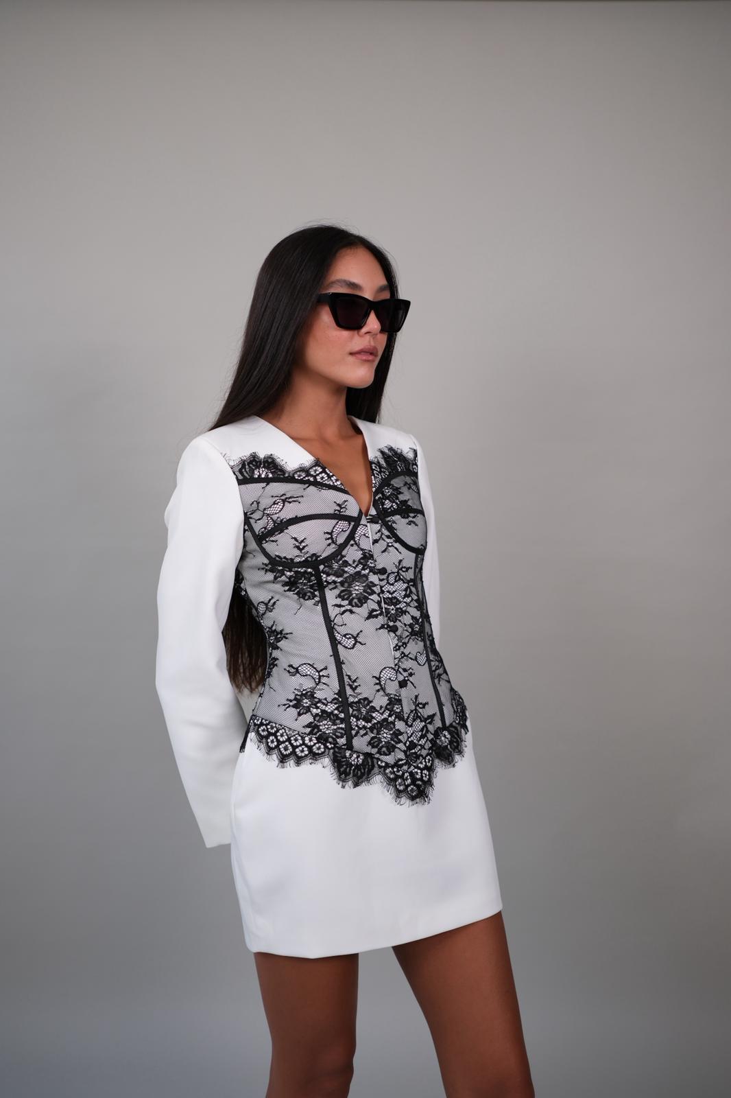 שמלת בלייזר בלאק